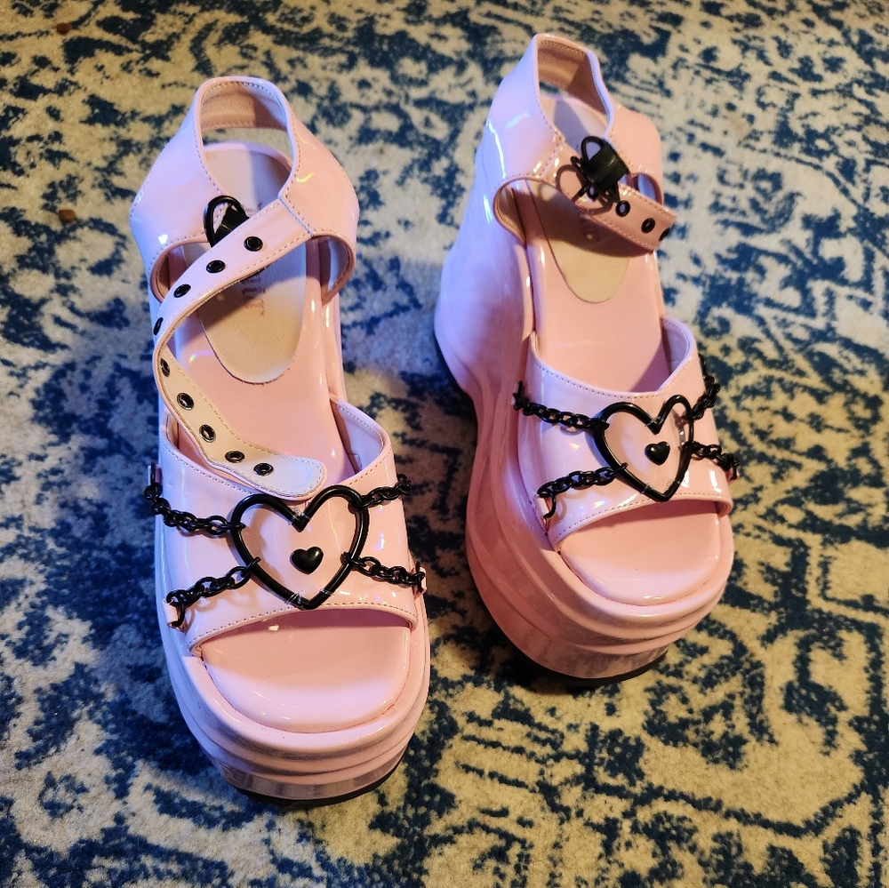 Demonia 6 inch platforms
